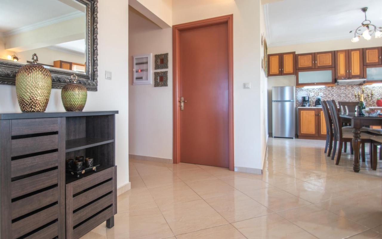 Lagoon Vila