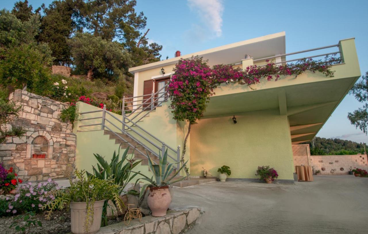 Villa Lagoon *